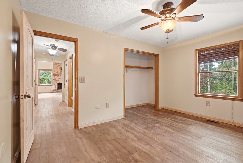 430385 Andrews Active