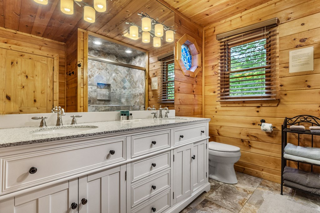 430597 7064557400 Existing Rental History
