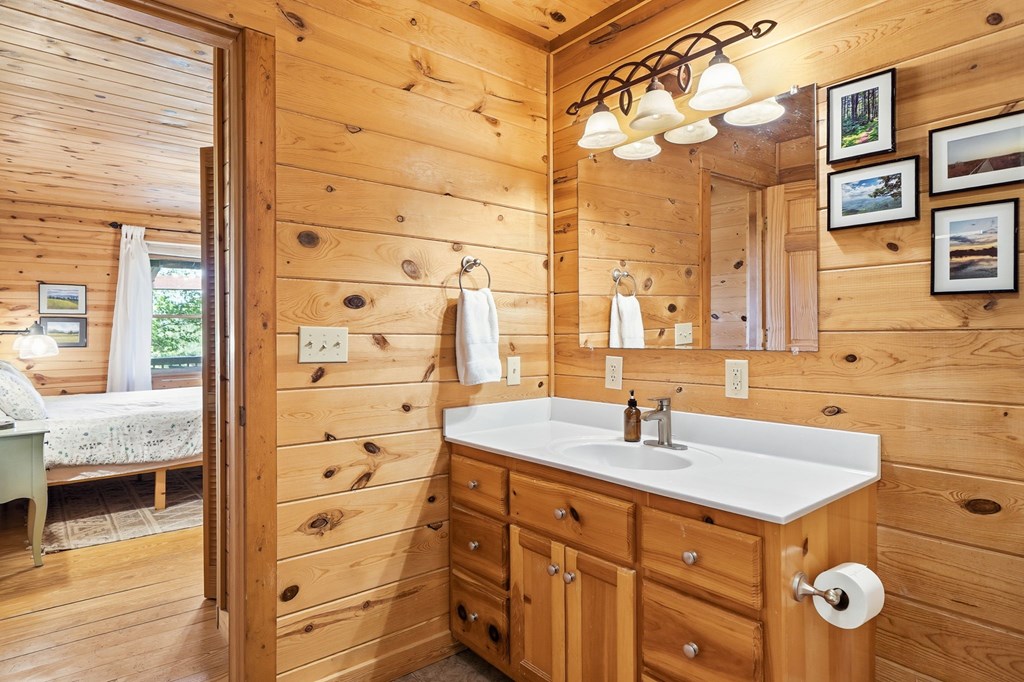 430630 9046088275 