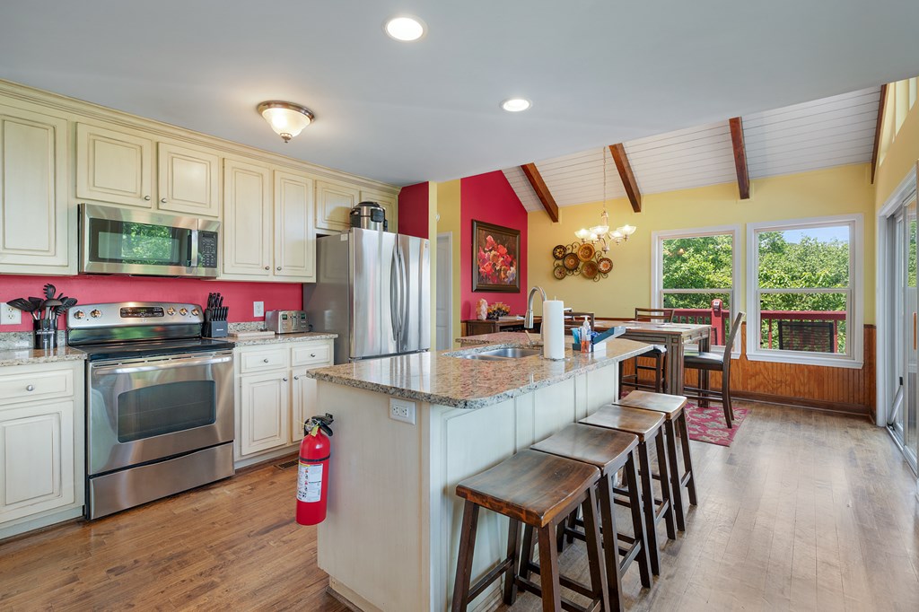 430670 Ellijay Active