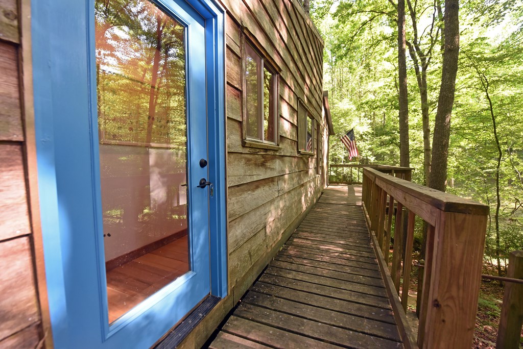 430837 Blue Ridge Active