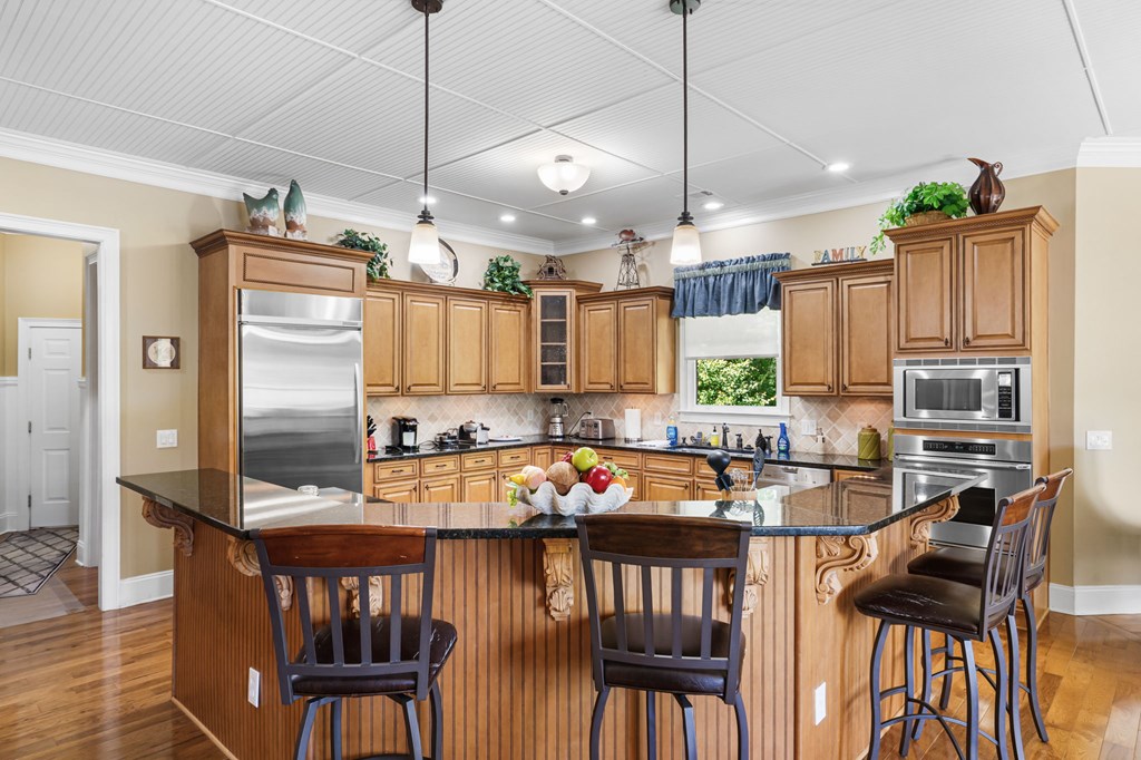 430847 Hayesville Active