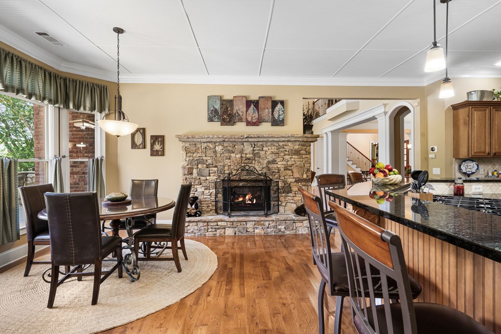 430847 Hayesville Active