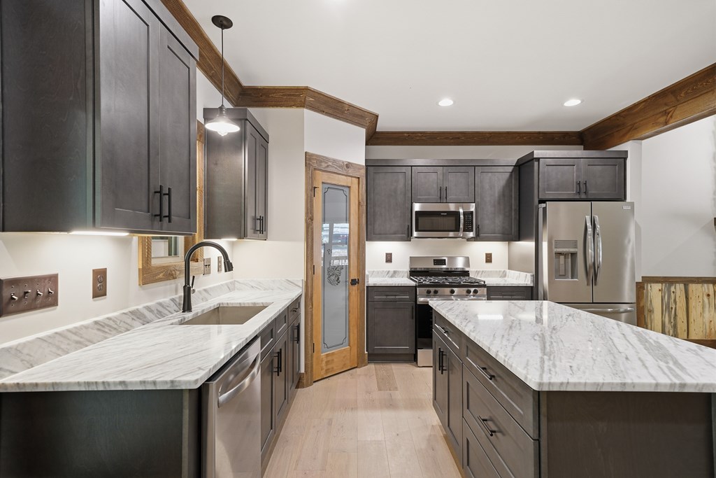 430858 Ellijay Active