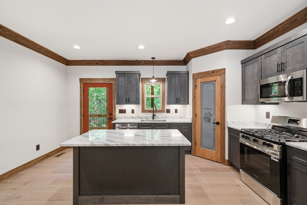 430858 Ellijay Active