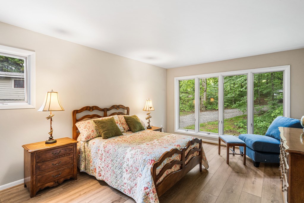 430887 Hiawassee Active