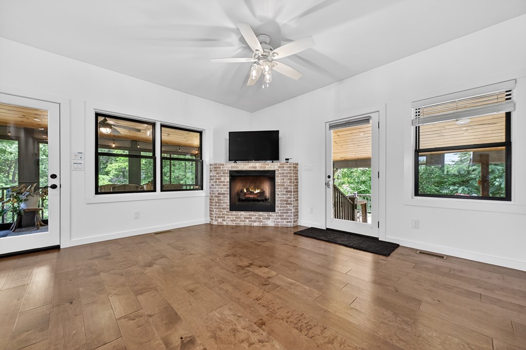 430912  Licensed Owner,Existing Rental History