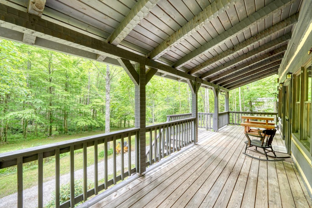 430937 Hayesville Active