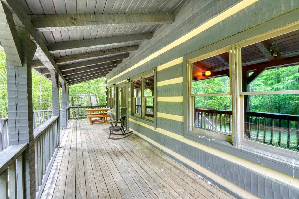 430937 Hayesville Active