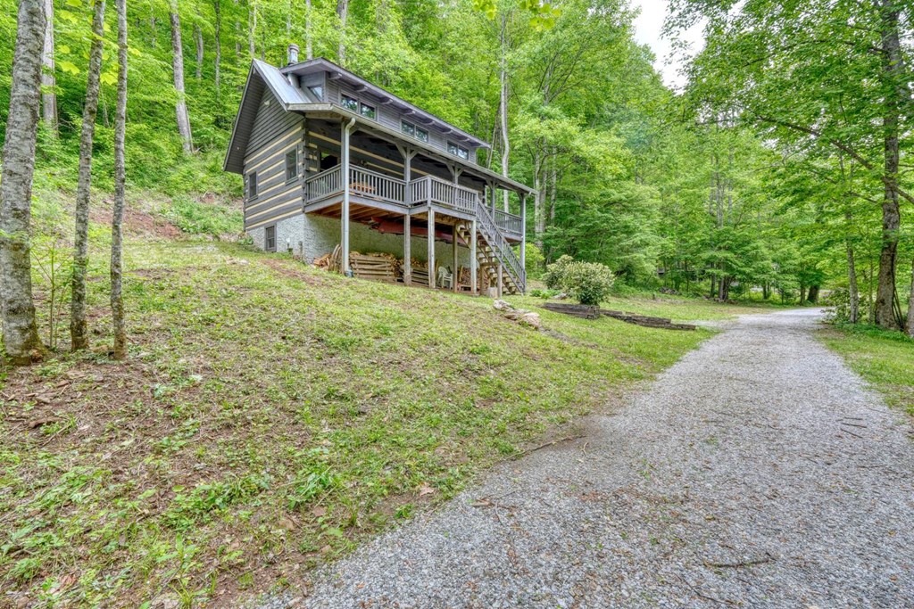 430937 Hayesville Active