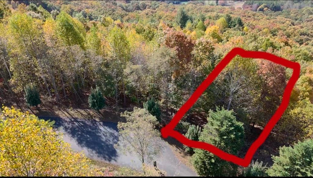 430949 Blairsville
 Land