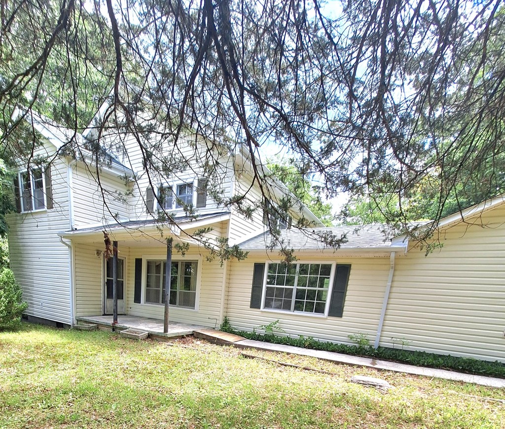 430961  Fixer Upper