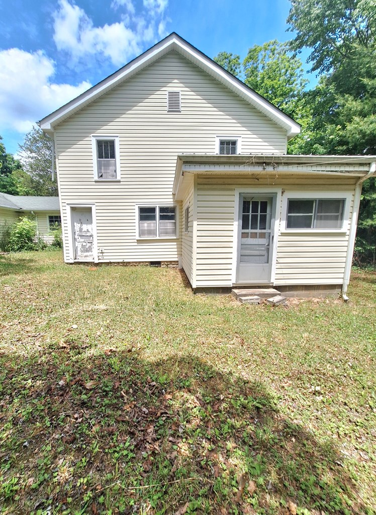 430961  Fixer Upper