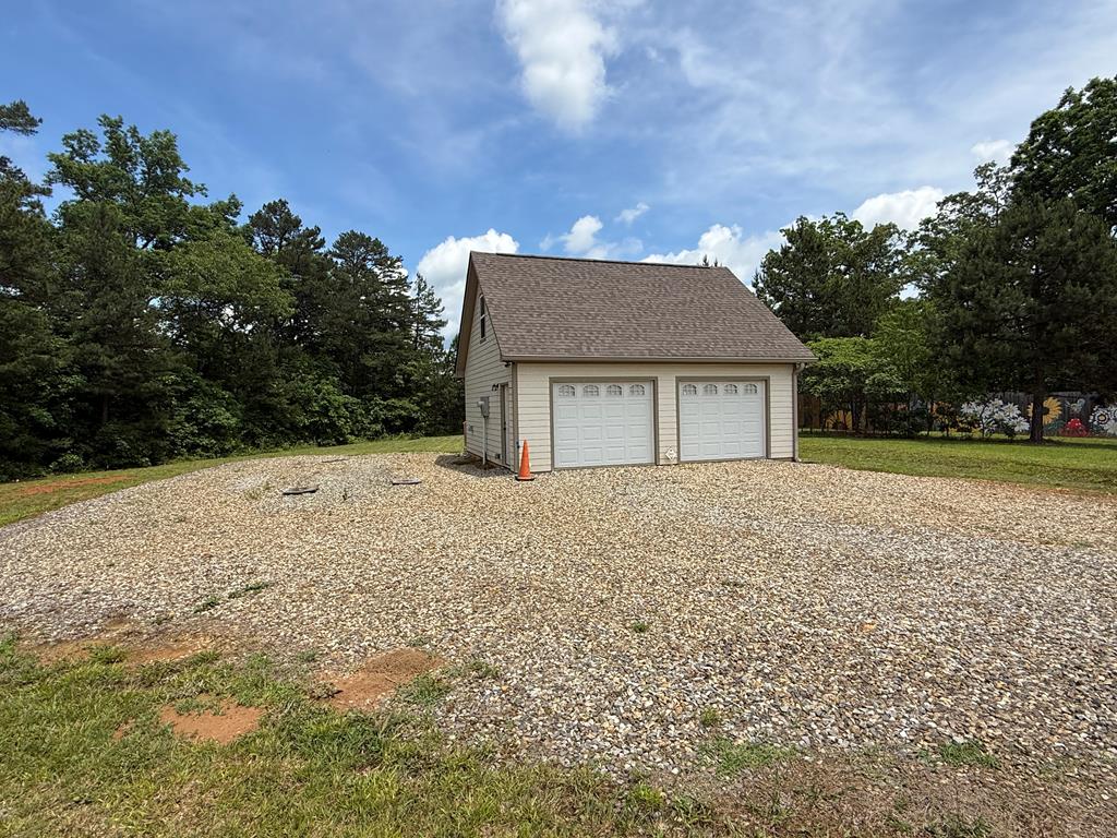 431076  Land