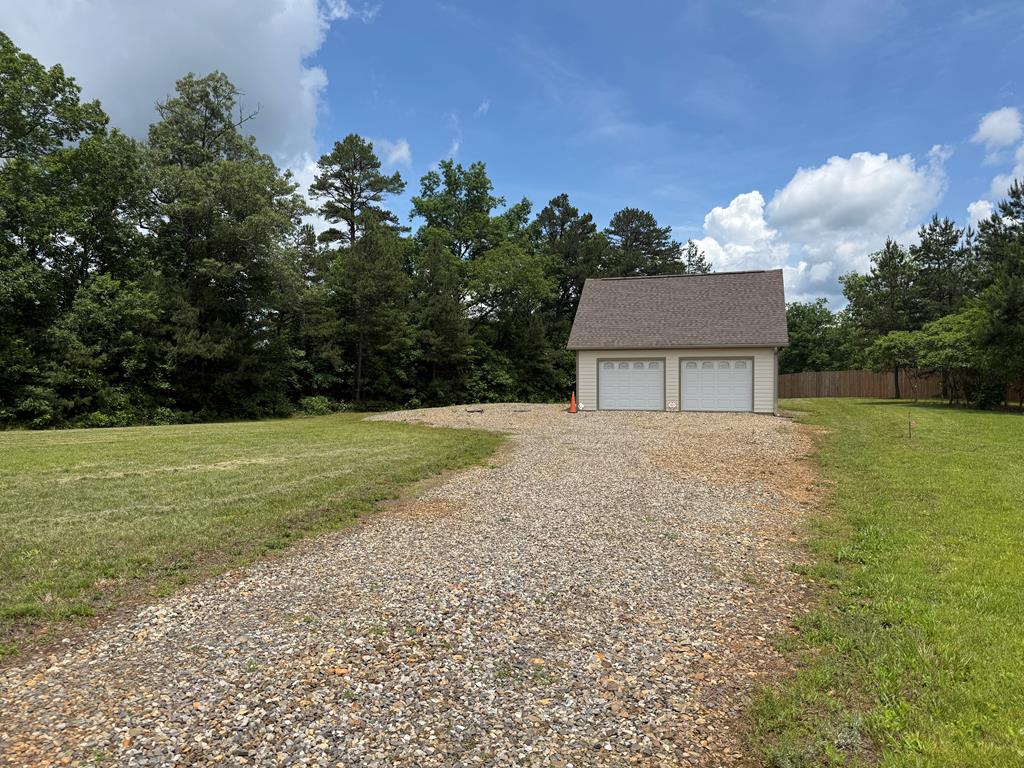 431076 Blairsville
 Land