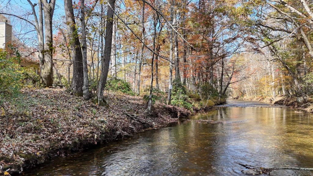 431111 Hiawassee
 Land