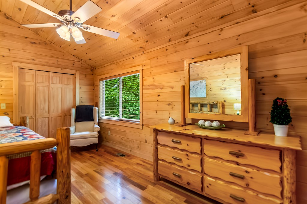 431154 Mineral Bluff Active