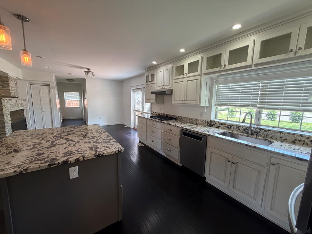 431168 Morganton Active