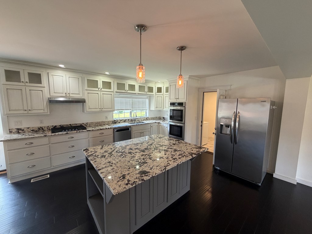 431168 Morganton Active