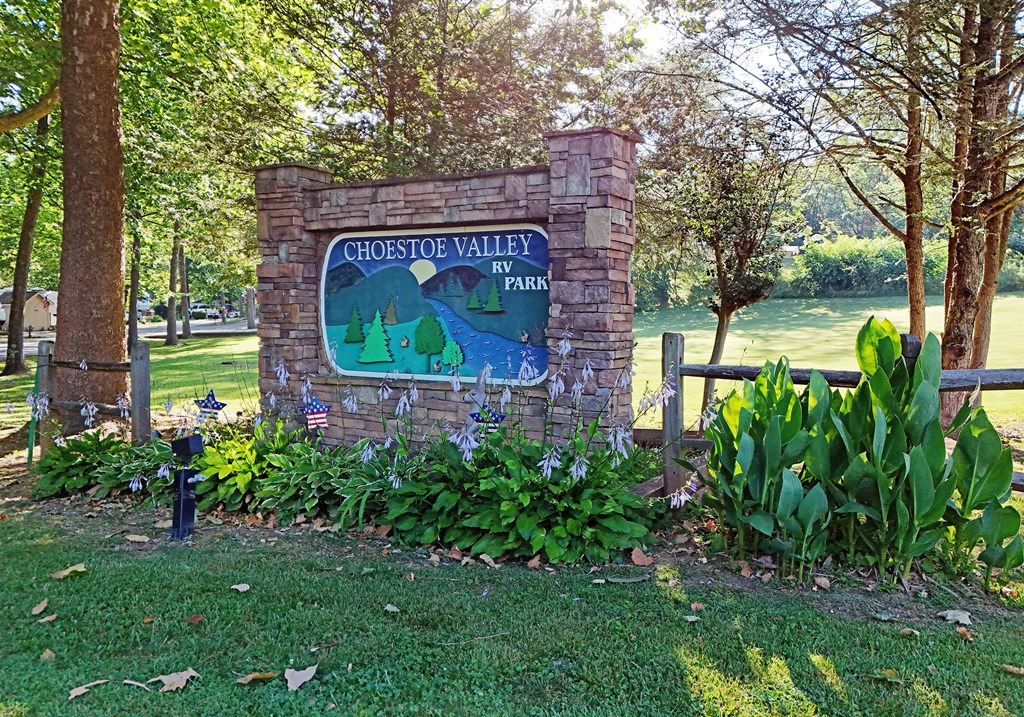 431180 Blairsville
 Land