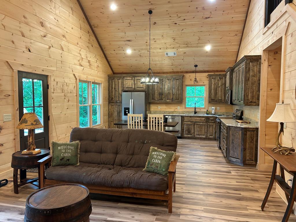 431254 Ellijay Active