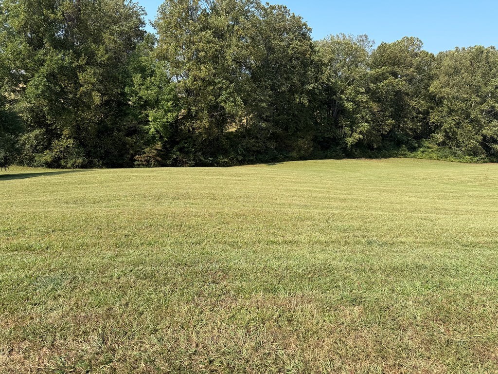 431255 Blairsville
 Land