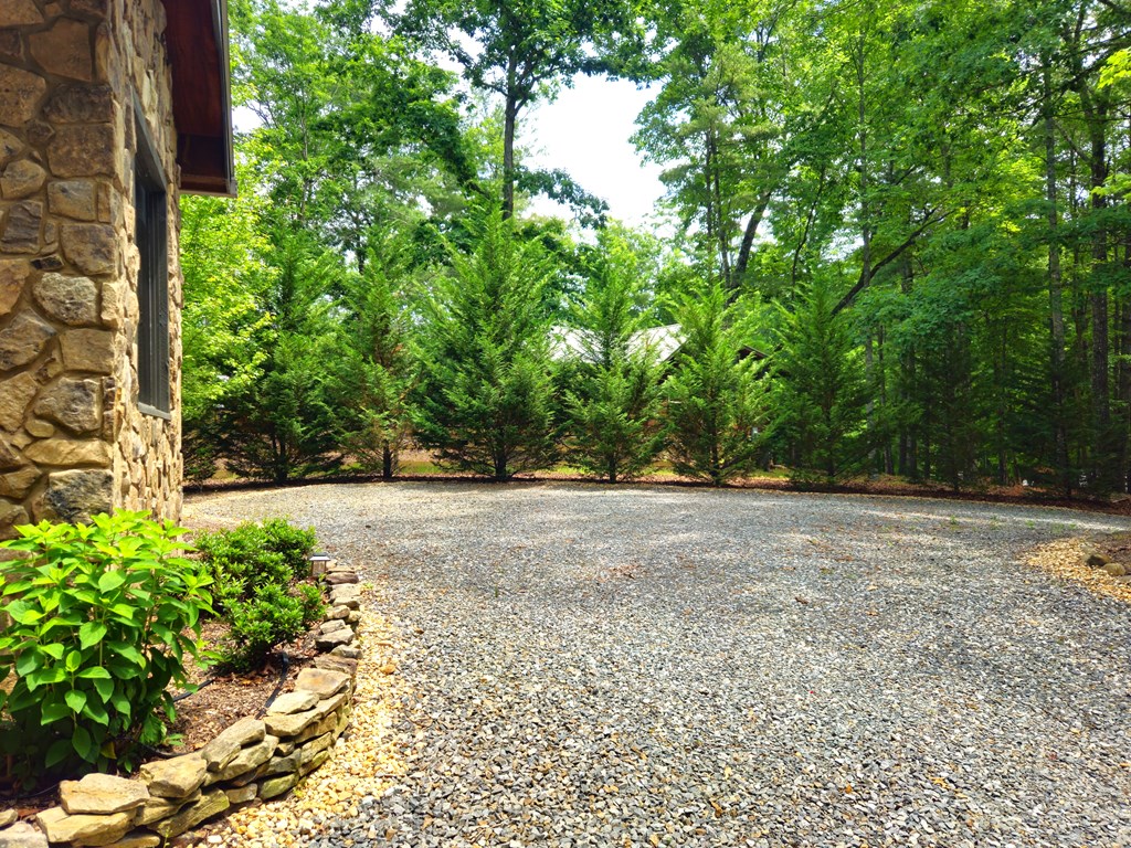 431283 Morganton Active