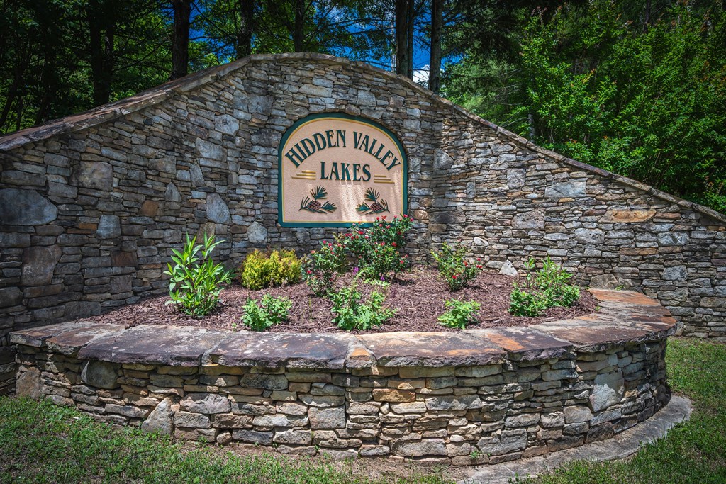431302 McCaysville
 Land