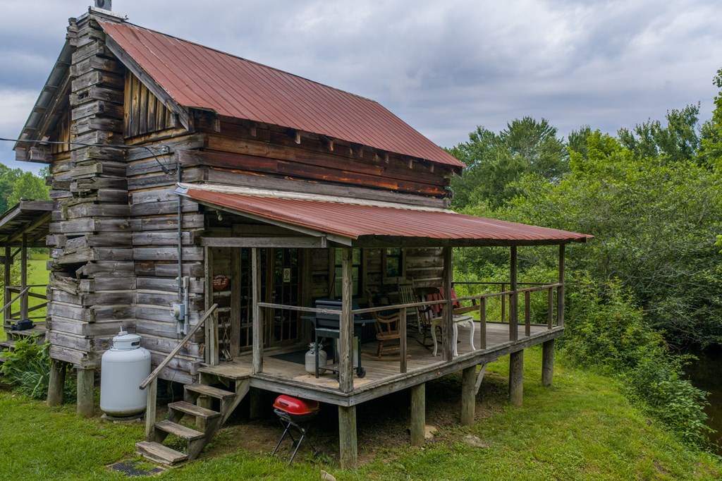 431304 Tellico Plains
 Land