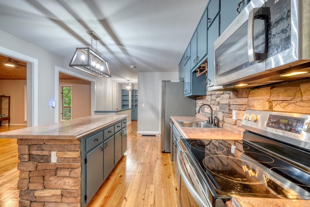 431376 Ellijay Pending