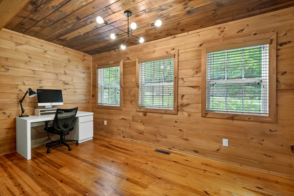 431380 Mineral Bluff Active