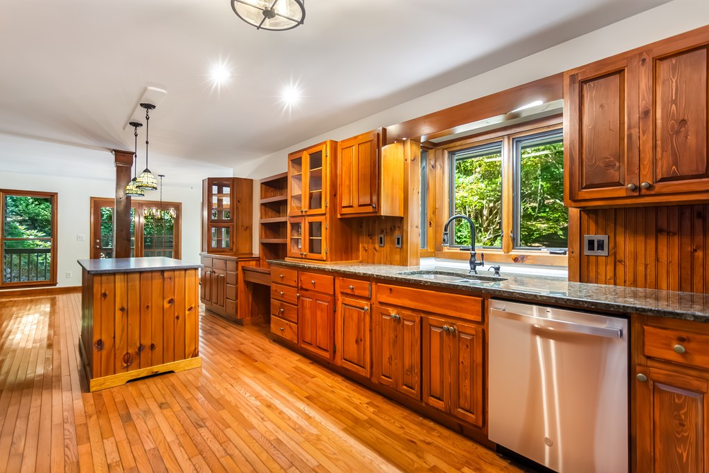 431381 Ellijay Pending