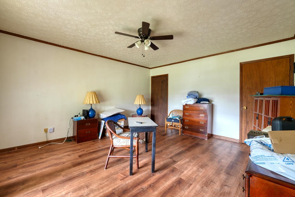 431389 Hiawassee Active