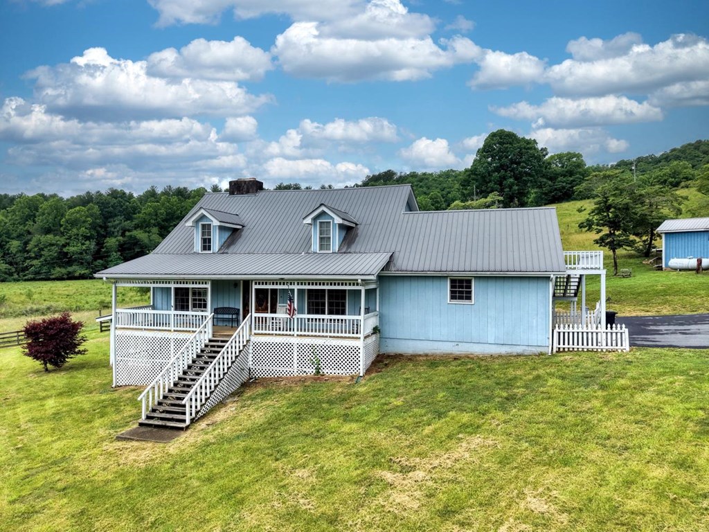 431389 7069941998 Fixer Upper