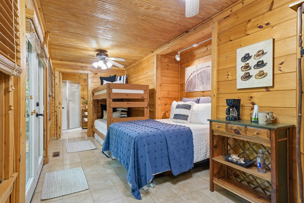 431404 Ellijay Active
