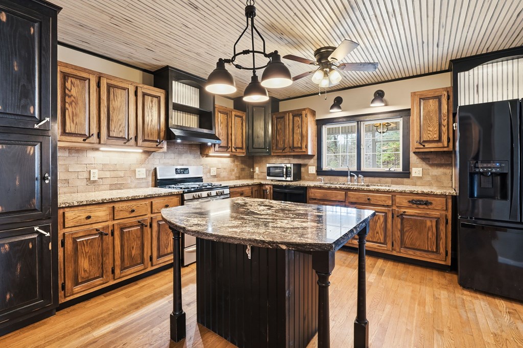 431422 Ellijay Active