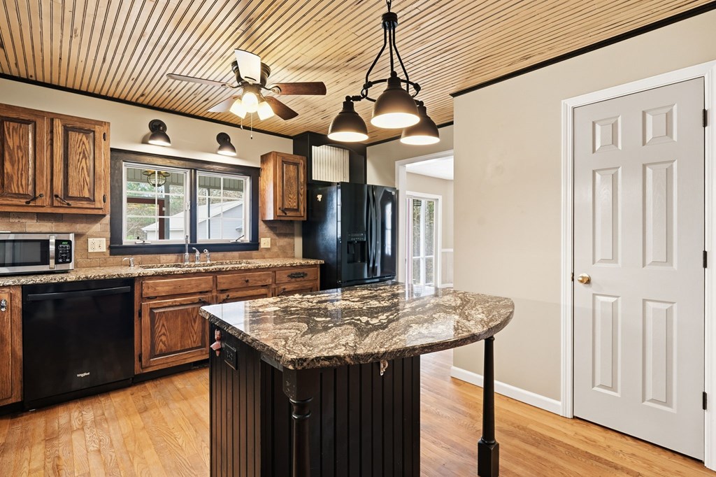 431422 Ellijay Active
