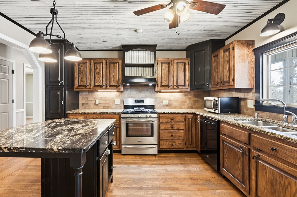 431422 Ellijay Active