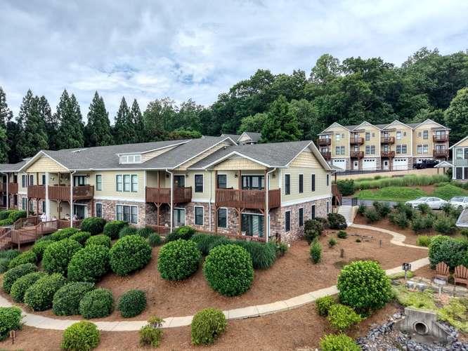 431527 Hiawassee Active