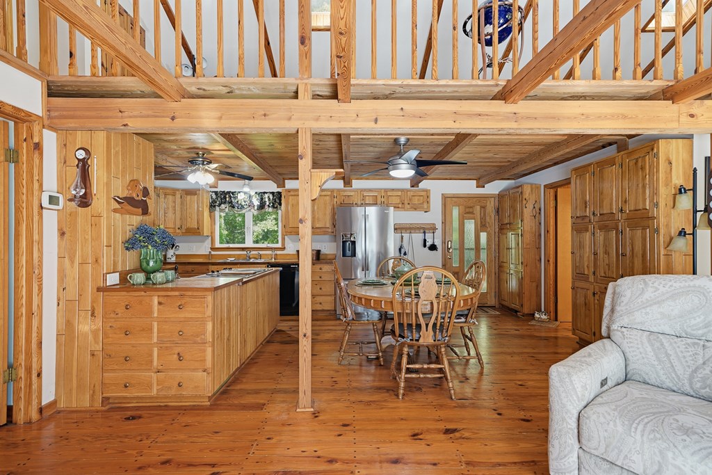 431582 Ellijay Active
