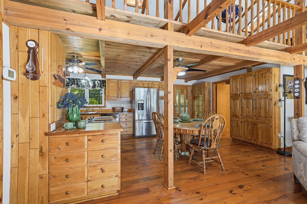 431582 Ellijay Active
