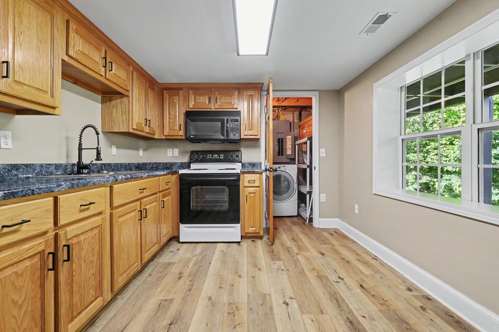 431597 Hiawassee Active