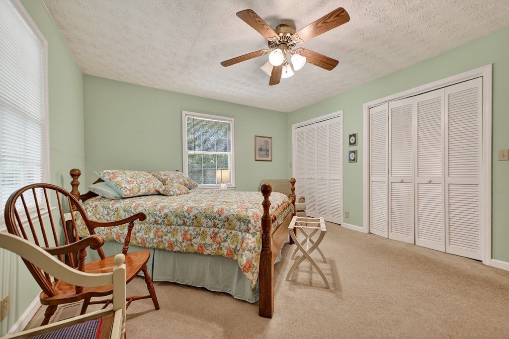 431599 Mineral Bluff Active