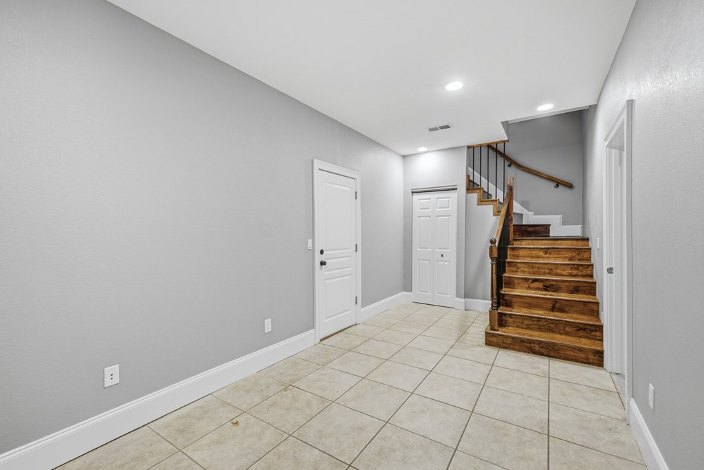 431642 Hiawassee Active