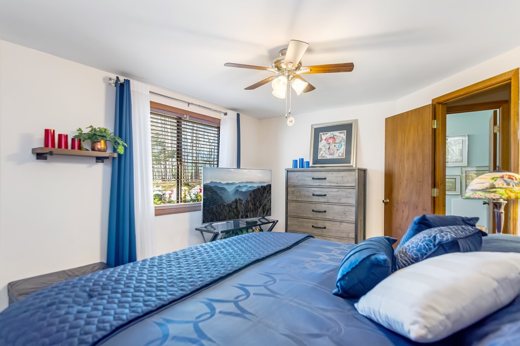 431685 Ellijay Active