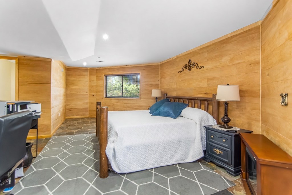431685 Ellijay Active
