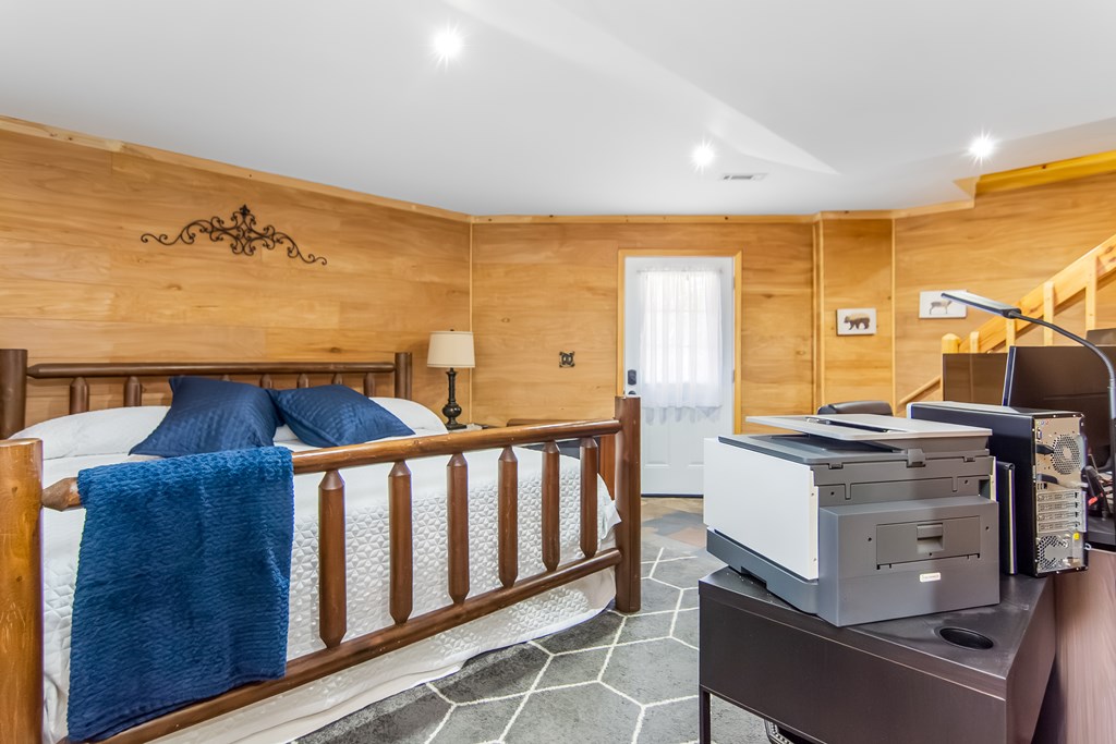 431685 Ellijay Active