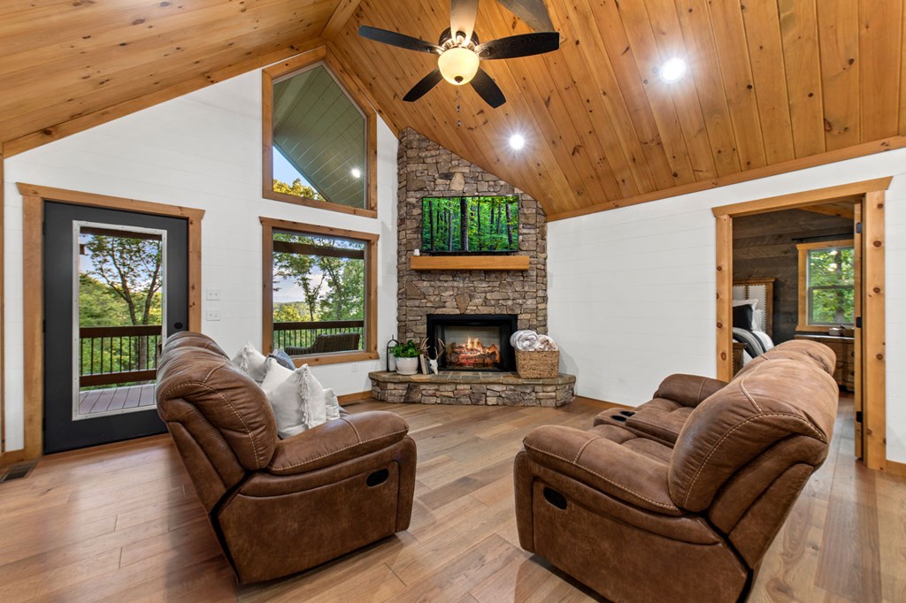 431691 Mineral Bluff Active