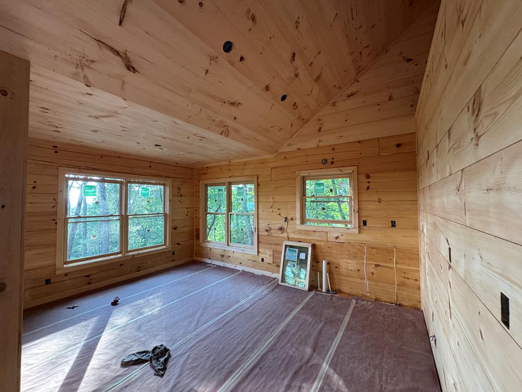 431692 Cherry Log Active