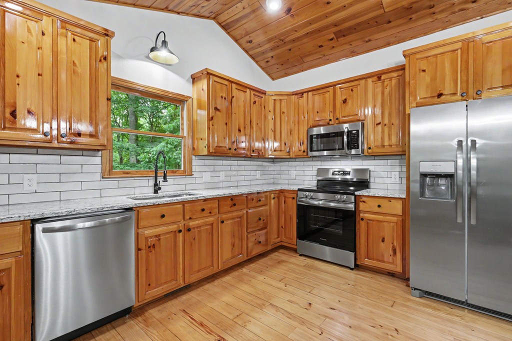 431695 Blairsville Active